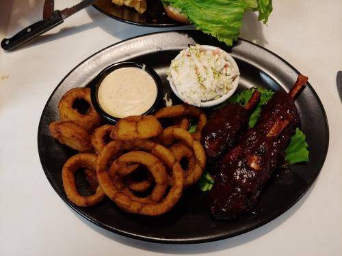 ribs-onion-rings